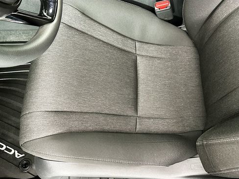 Certified 2023 Honda Accord EX image 18