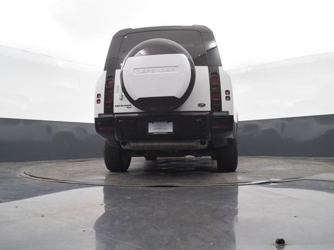 Used 2023 Land Rover Defender 130 X-Dynamic SE AWD/4WD image 50