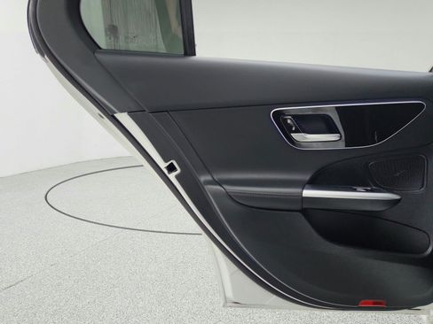 Used 2024 Mercedes-Benz C 300 Sedan image 23