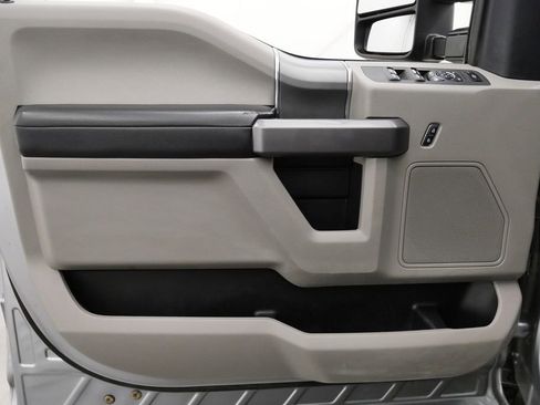 Used 2020 Ford F250 XLT w/ XLT Premium Package image 13