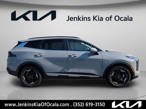 New 2026 Kia Sportage EX w/ EX Panorama Roof Package image 2