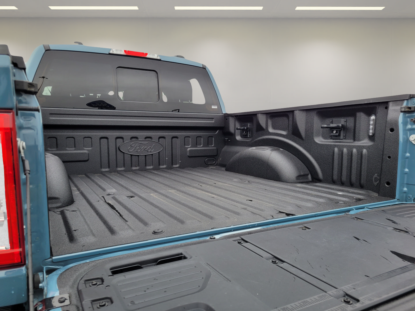 Certified 2023 Ford F150 Lariat w/ Equipment Group 502A High AWD/4WD image 29