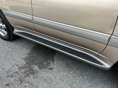 Used 2006 Toyota Land Cruiser image 19