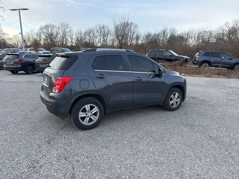 Used 2016 Chevrolet Trax LT w/ LT Sun and Sound Package image 20