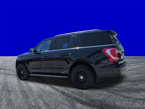 Certified 2021 Ford Expedition XLT image 6