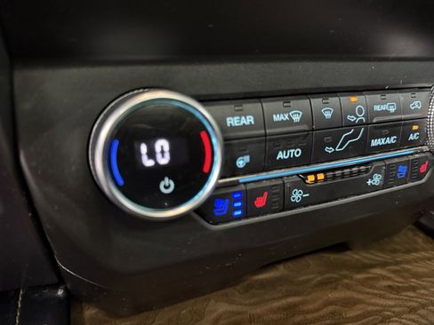 Used 2019 Ford Expedition Max Platinum image 20