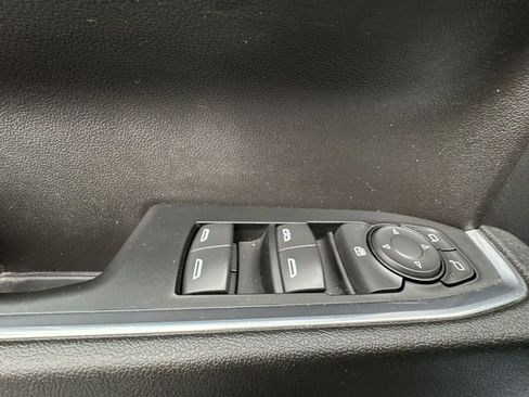 Used 2024 Chevrolet Silverado 1500 LT image 13