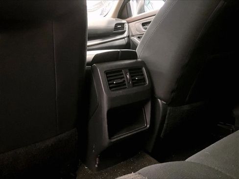 Used 2021 Nissan Rogue S AWD/4WD image 23