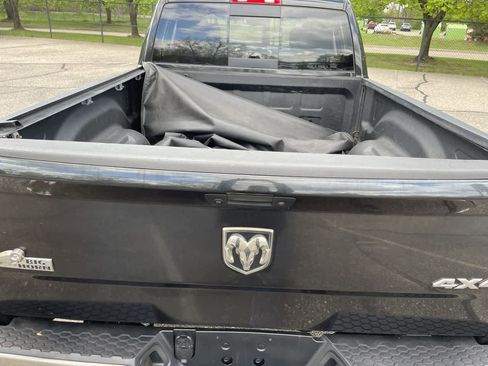Used 2018 RAM 1500 Big Horn AWD/4WD image 17