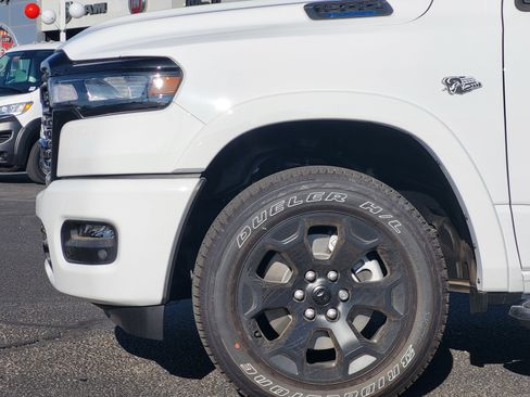 New 2026 RAM 1500 Big Horn AWD/4WD image 6