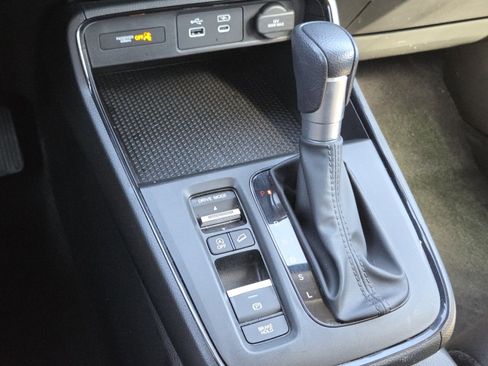 Certified 2024 Honda CR-V EX image 31