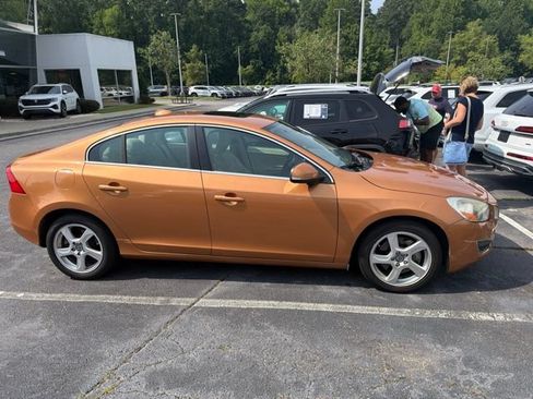 Used 2013 Volvo S60 T5 FWD image 4
