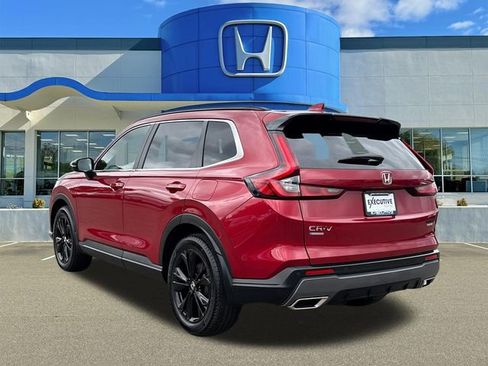 Used 2024 Honda CR-V Sport Touring image 4