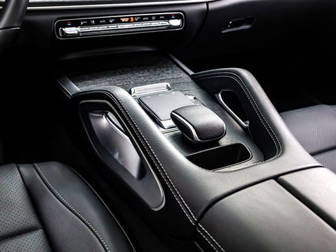 Certified 2025 Mercedes-Benz GLE 350 4MATIC image 8