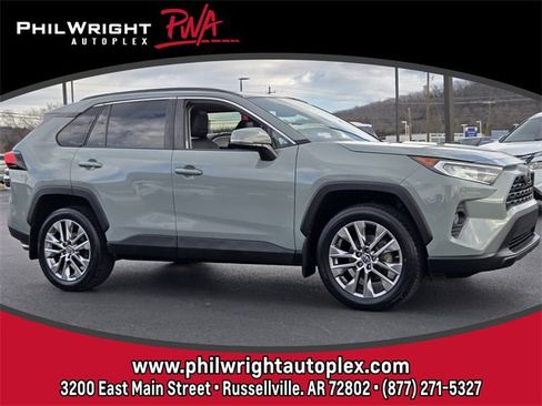 Used 2019 Toyota RAV4 XLE Premium image 1