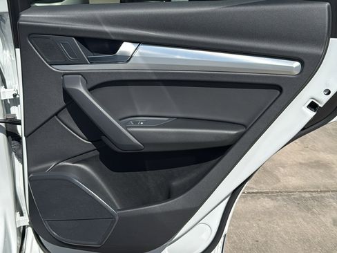 Certified 2024 Audi Q5 2.0T Premium w/ Convenience Package image 26