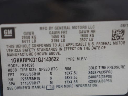 Used 2016 GMC Acadia SLE FWD image 17
