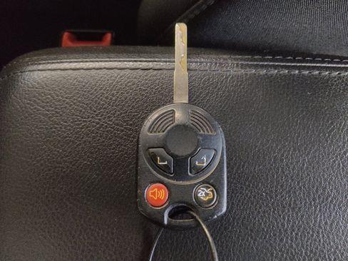 Used 2018 Ford Focus SE FWD image 32