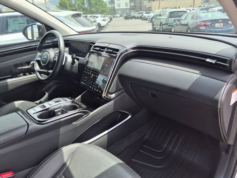 Certified 2024 Hyundai Tucson Limited AWD/4WD image 33