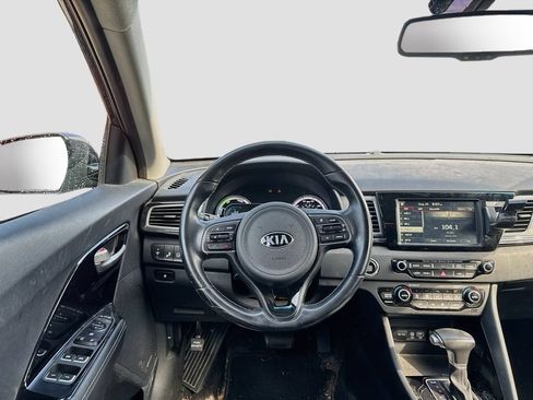 Used 2018 Kia Niro EX w/ EX Touring Graphite Edition FWD image 19