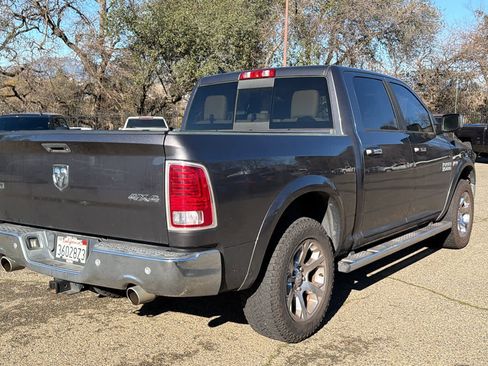 Used 2016 RAM 1500 Laramie w/ Convenience Group image 5