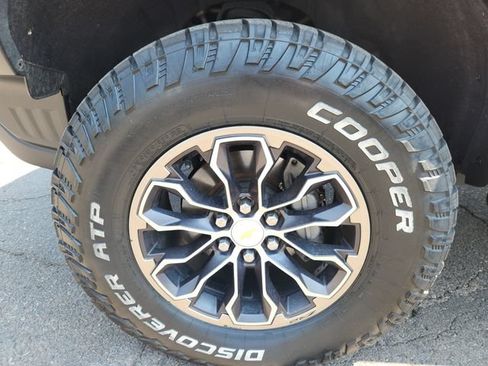 Used 2018 Chevrolet Colorado ZR2 AWD/4WD image 14
