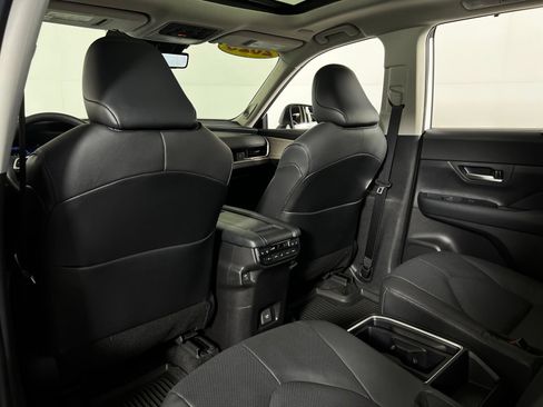 Certified 2025 Toyota Grand Highlander AWD image 24