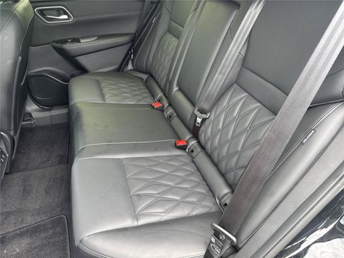 Used 2026 Nissan Rogue Platinum w/ Platinum Premium Package AWD/4WD image 31