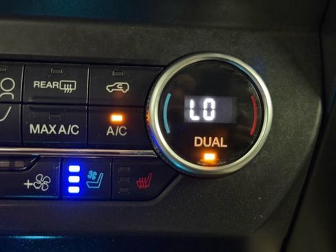 Used 2018 Ford Expedition Limited w/ Equipment Group 301A RWD image 35