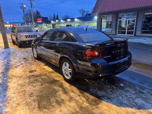 Used 2014 Dodge Avenger SE w/ Sport Appearance Group image 4