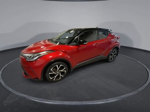 Used 2020 Toyota C-HR XLE image 4
