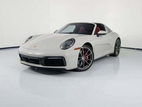 Certified 2022 Porsche 911 Targa 4S image 1