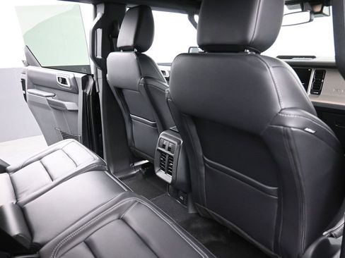 New 2026 Ford Bronco Outer Banks AWD/4WD image 12