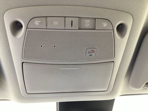 Used 2022 Nissan Rogue Sport SL AWD/4WD image 25