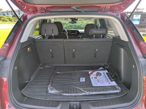 Used 2024 Chevrolet TrailBlazer LT FWD image 12