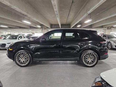 Used 2022 Porsche Cayenne S image 2