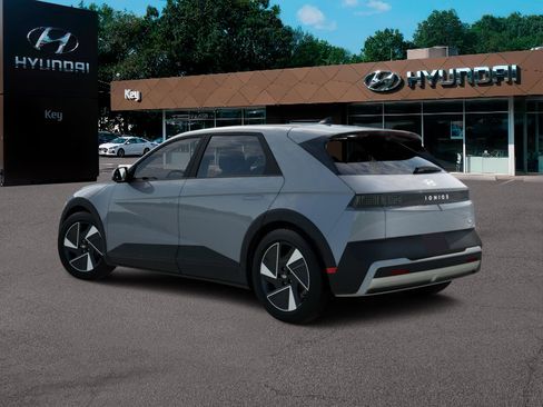 New 2026 Hyundai Ioniq 5 SEL image 7