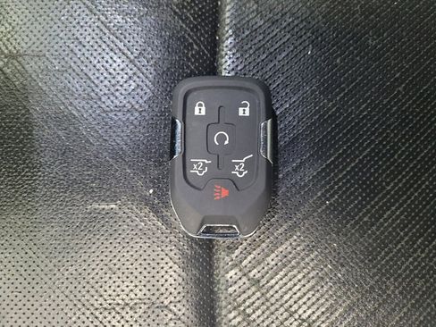 Used 2018 Chevrolet Suburban Premier image 32