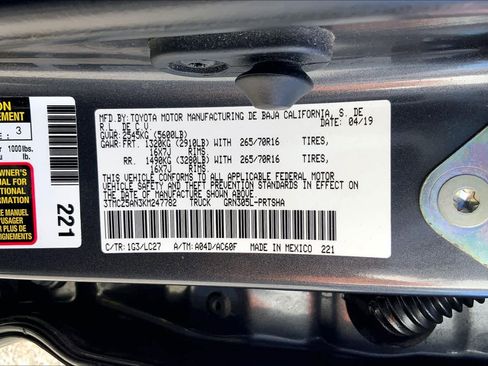 Used 2019 Toyota Tacoma TRD Off-Road image 36