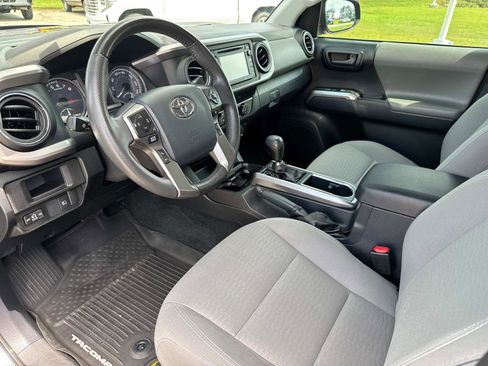 Used 2019 Toyota Tacoma SR5 image 26