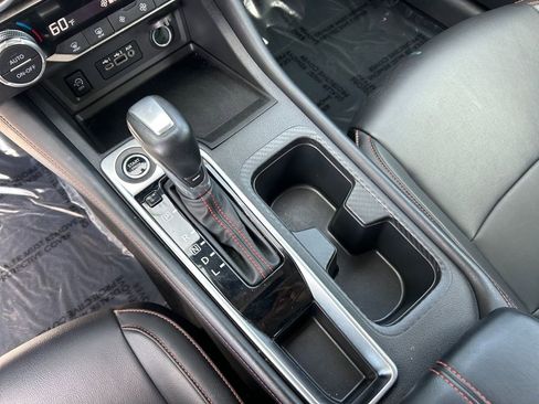 Used 2025 Nissan Sentra SR w/ SR Premium Package FWD image 19