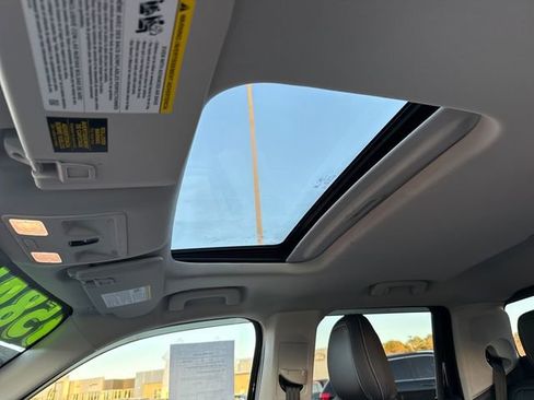 Used 2025 Ford Maverick Lobo image 21