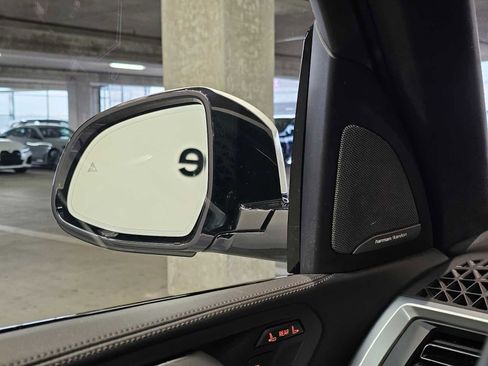 Used 2023 BMW X7 xDrive40i w/ M Sport Package image 22