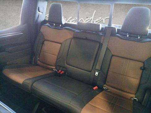 Used 2024 Chevrolet Silverado 1500 High Country w/ Technology Package image 22