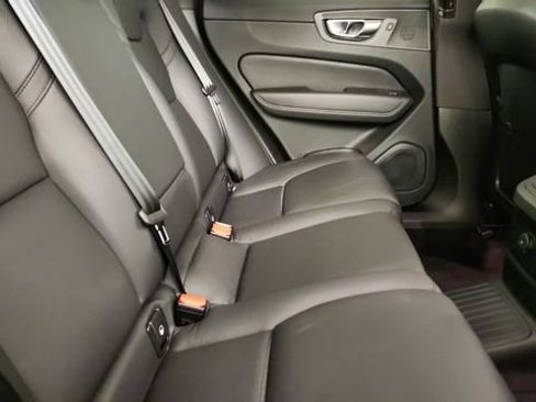 Certified 2023 Volvo XC60 T8 Plus AWD/4WD image 31