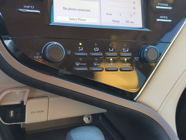 Used 2018 Toyota Camry LE w/ Convenience Package FWD image 20
