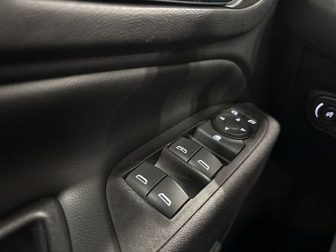 Used 2020 Chevrolet Equinox LT image 22