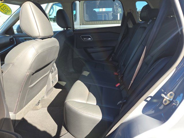 Used 2021 Nissan Rogue SL AWD/4WD image 40