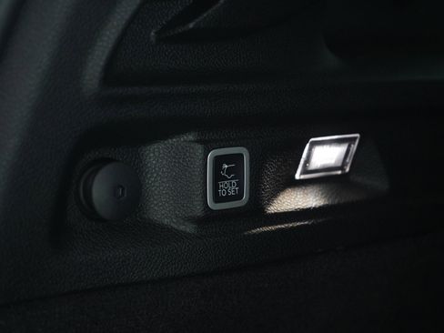 Used 2021 Jeep Grand Cherokee L Summit w/ Advanced Protech Group IV image 19