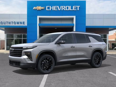 New 2026 Chevrolet Traverse LT w/ Midnight/Sport Edition FWD image 26